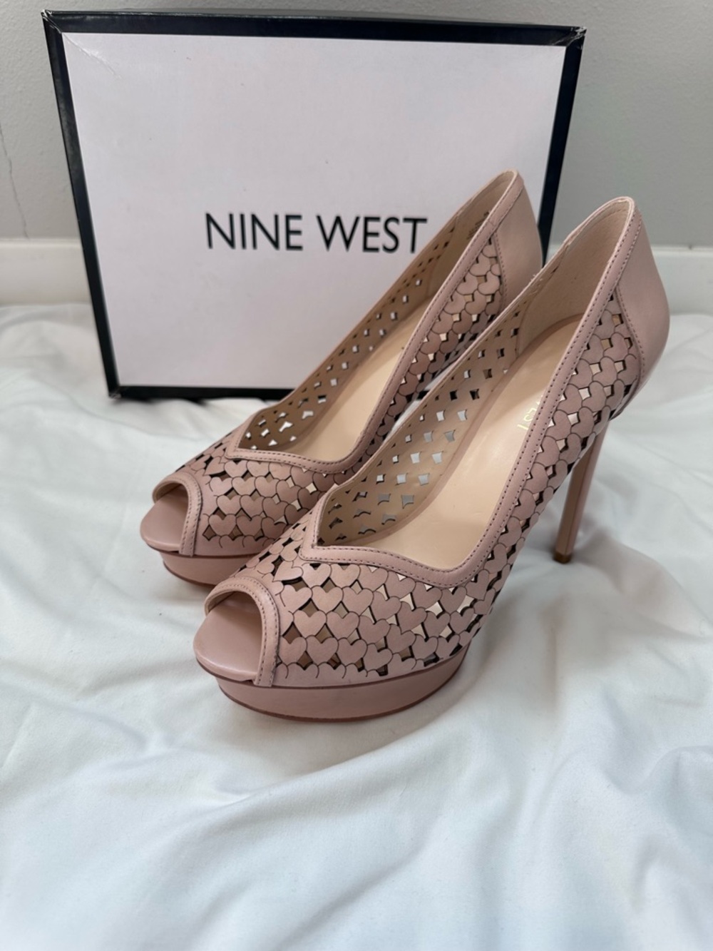 Nine West Dusty Pink Peep-Toe Laser-Cut Platform Heels
